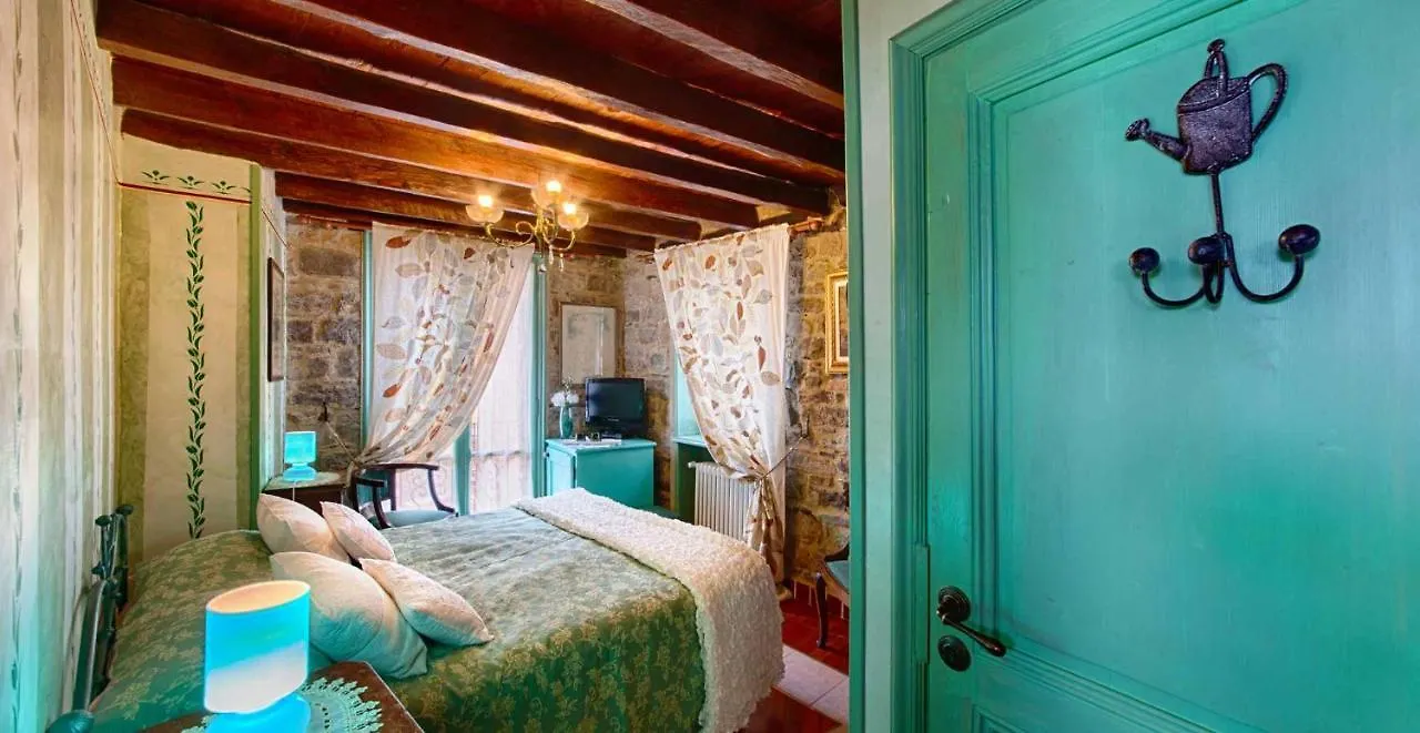 ***  Muntaecara Hotel Diffuso Apricale Italy