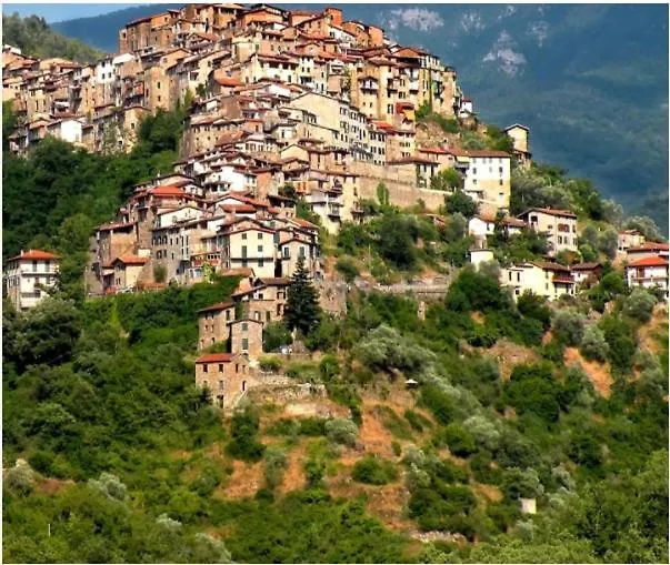 Muntaecara Hotel Diffuso Apricale