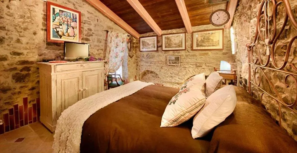 ***  Muntaecara Hotel Diffuso Apricale Italy