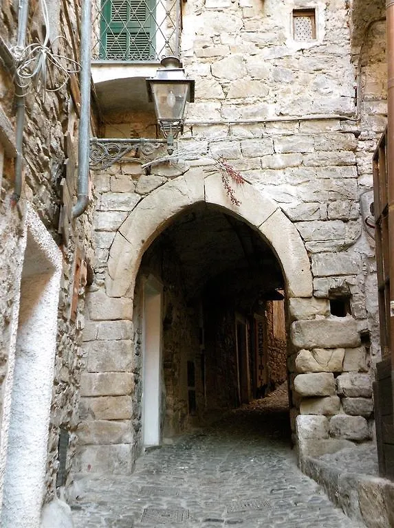 Muntaecara Hotel Diffuso Apricale