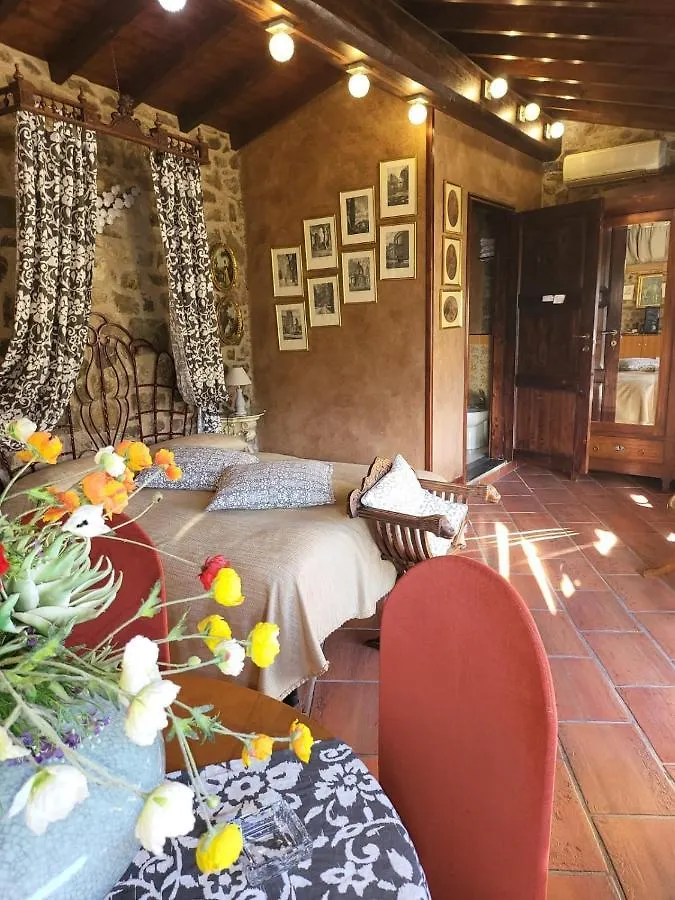 Muntaecara Hotel Diffuso Apricale 3*,  Italy