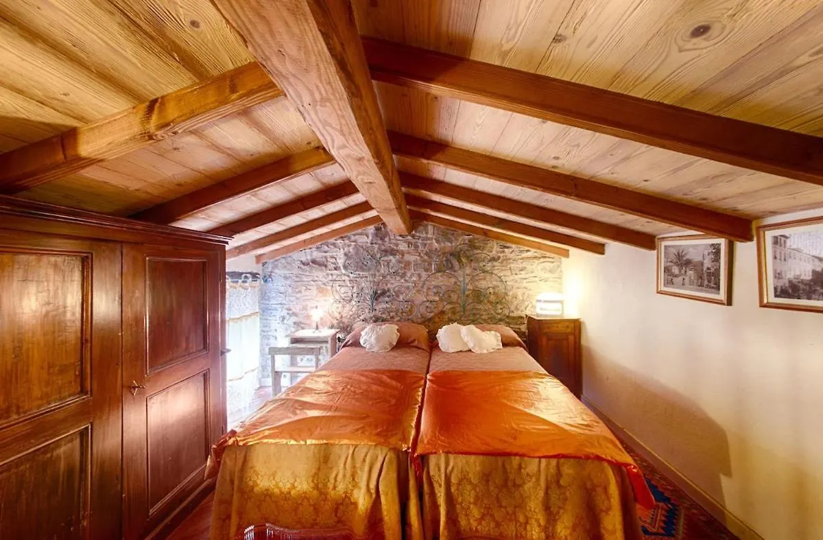 Muntaecara Hotel Diffuso Apricale Italy